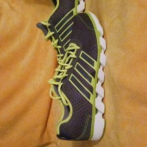 Addidas vintage early 2000's light running shoes